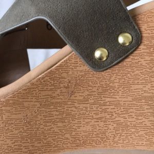 bob barker eva sandals